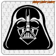Schwarzes Darth-Vader-Motiv mit weißen Details auf hellem Hintergrund