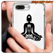 Vinyle yoga lotus appliqué sur la coque transparente d’un téléphone
