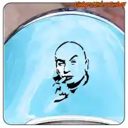 Schwarzes Doctor-Evil-Gesicht auf einer gebogenen blauen Oberfläche