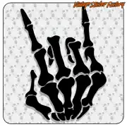 Diseño negro de una mano esquelética con el dedo corazón levantado