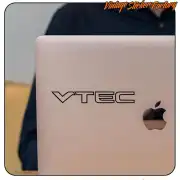 Konturdesign mit VTEC auf dem Gehäuse eines Laptops