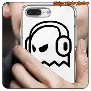 Diseño PACMAN con auriculares aplicado en la carcasa transparente de un teléfono móvil