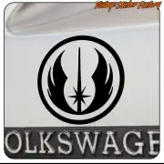 Emblema circular de la Orden Jedi en negro aplicado sobre una superficie blanca