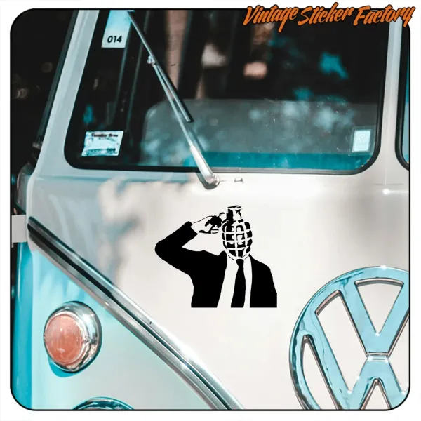 Vue alternative du design appliqué sur la carrosserie d’un fourgon Volkswagen