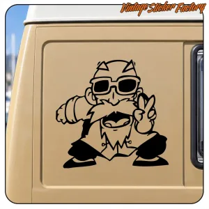 Adhesivo del personaje con gafas y bigote aplicado en el lateral de una furgoneta beige