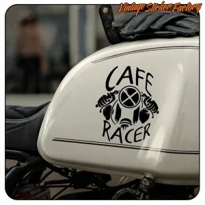 Autocollant Café Racer posé sur le réservoir d’une moto classique