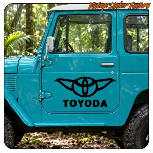 AUTOCOLLANT TOYODA. ACHETEZ DES AUTOCOLLANTS EN VINYLE.