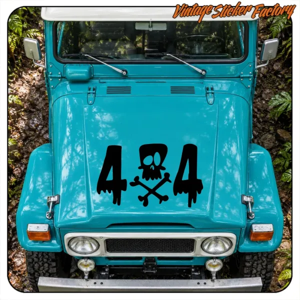 Front view of a blue vehicle with the black «4x4» skull and crossbones sticker