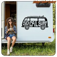 Aplicación del diseño SOCAL SURF en el lateral de una caravana