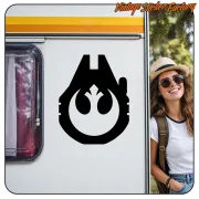 Star-Wars-Aufkleber mit stilisiertem Symbol an der Seite eines Wohnwagens