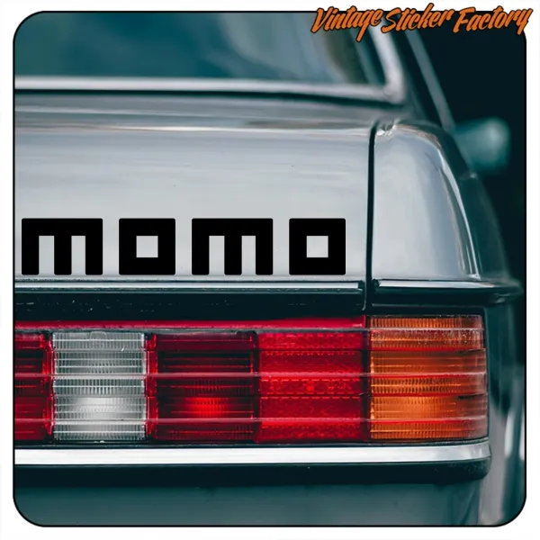 AUTOCOLLANT MOMO 2. ACHETEZ DES AUTOCOLLANTS EN VINYLE.