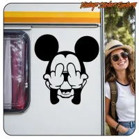 Autocollant MICKEY sur la porte d’une caravane, vue alternative