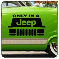 Ansicht des «ONLY IN A Jeep»-Designs auf der Tür eines grünen Fahrzeugs