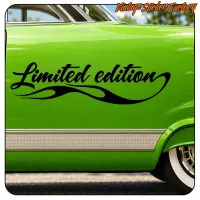 Ansicht des schwarzen Designs «Limited edition» auf der grünen Karosserie eines Autos