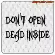 Autocollant zombie DON’T OPEN DEAD INSIDE