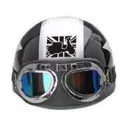 Aufkleber mit Scooter-Silhouette und Union-Jack-Flagge auf einem Helm mit Schutzbrille