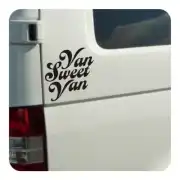 Pegatina Van Sweet Van negra aplicada en el lateral de una furgoneta blanca