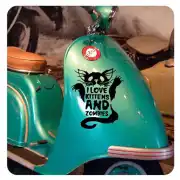 Autocollant Love Kittens and Zombies