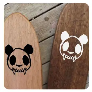 Pegatina Panda. Vinilo de alta calidad, soporta perfectamente la intemperie, apto incluso para náutica. Pégala donde quieras, un