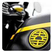Símbolo circular amarillo aplicado en el lateral de una motocicleta
