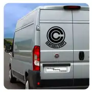 Pegatina Capsule Corp. Vinilo de alta calidad, soporta perfectamente la intemperie, apto incluso para náutica. Pégala donde quie