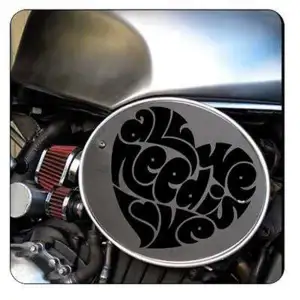 ALL WE NEED IS LOVE Aufkleber